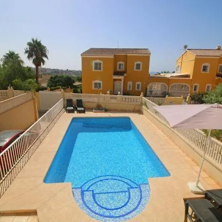 Sleeps 11 With Pool Air Con And Wifi