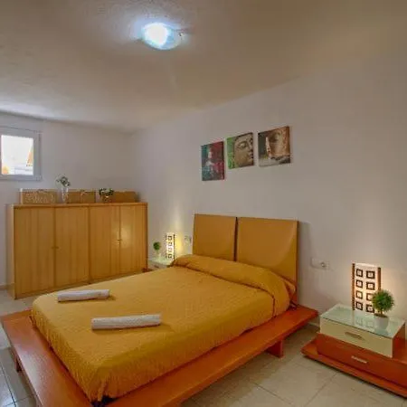 Villa Sleeps 11 With Pool Air Con And Wifi Calp